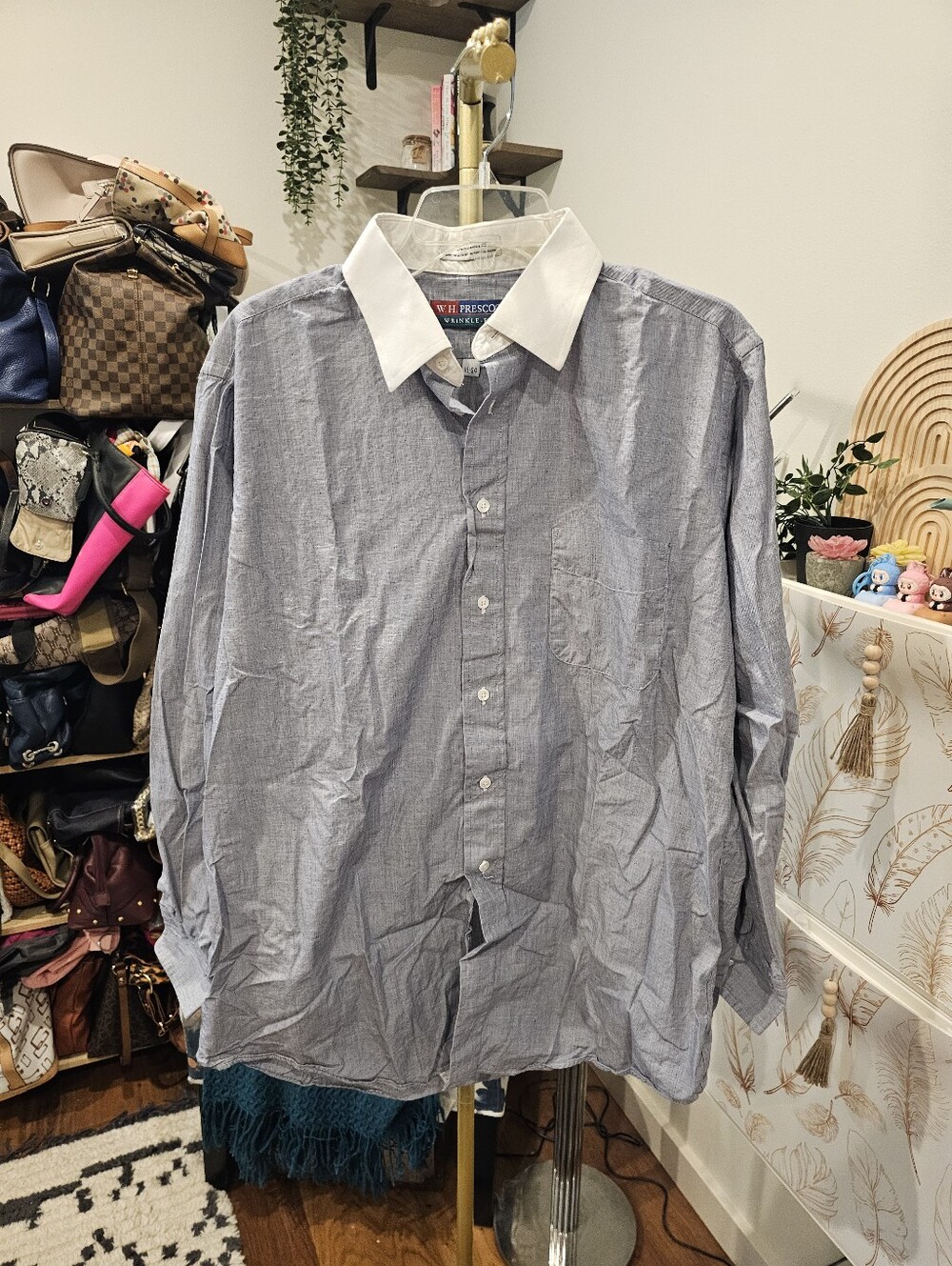 Vintage Men's Blue Button-Down Shirt with White Contrast Collar